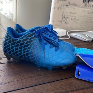 Toddler Size 10 Blue Soccer cleats w/ shin guards